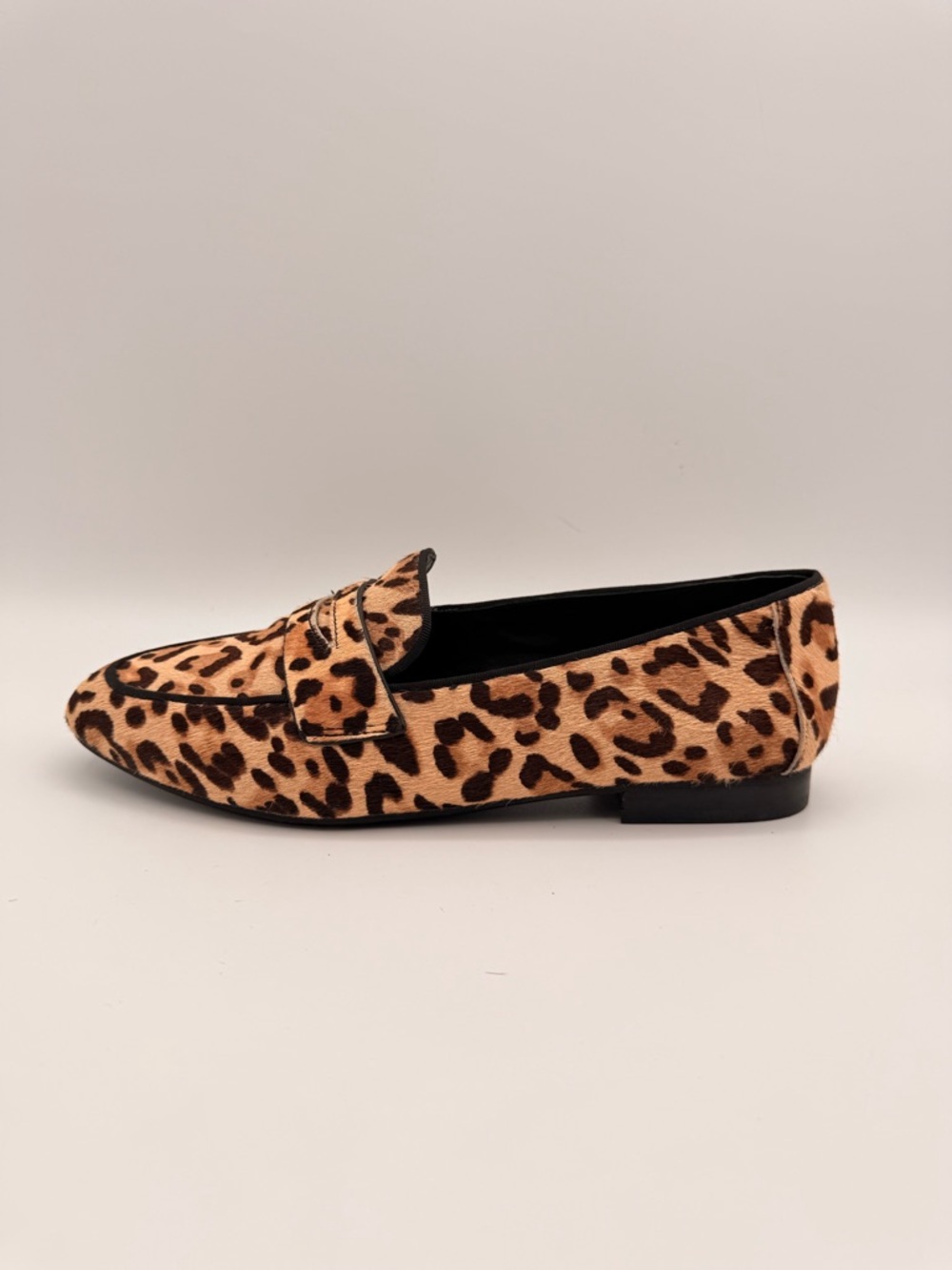 Antonio Melani Leopard Calf Hair Loafers Flats Women’s Size 9 - Picture 10 of 13
